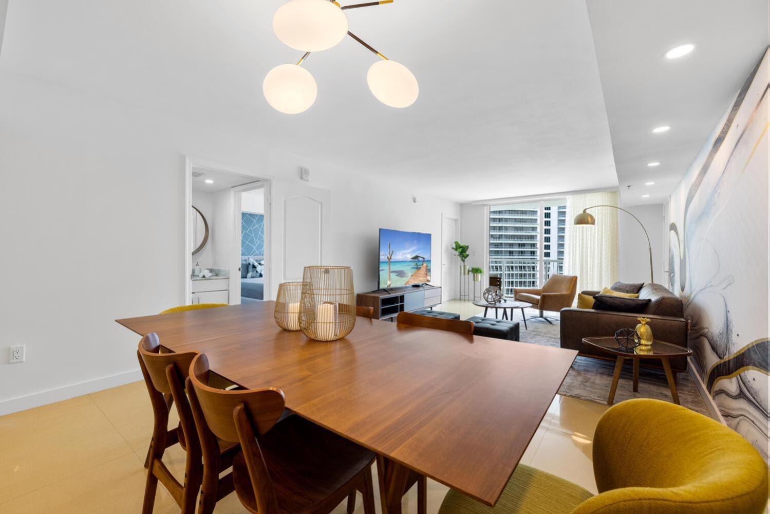 Myclub At Brickell Bay Miami