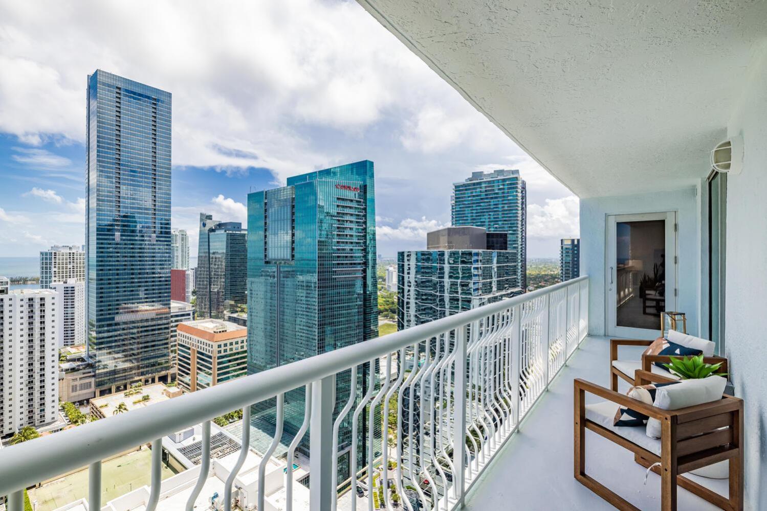 Myclub At Brickell Bay Miami