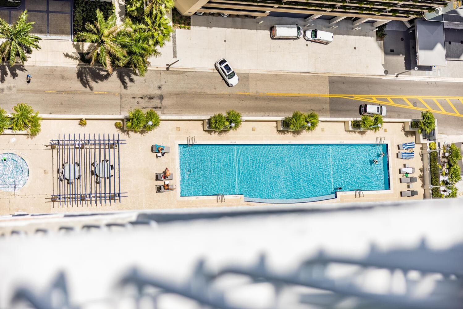 Myclub At Brickell Bay *