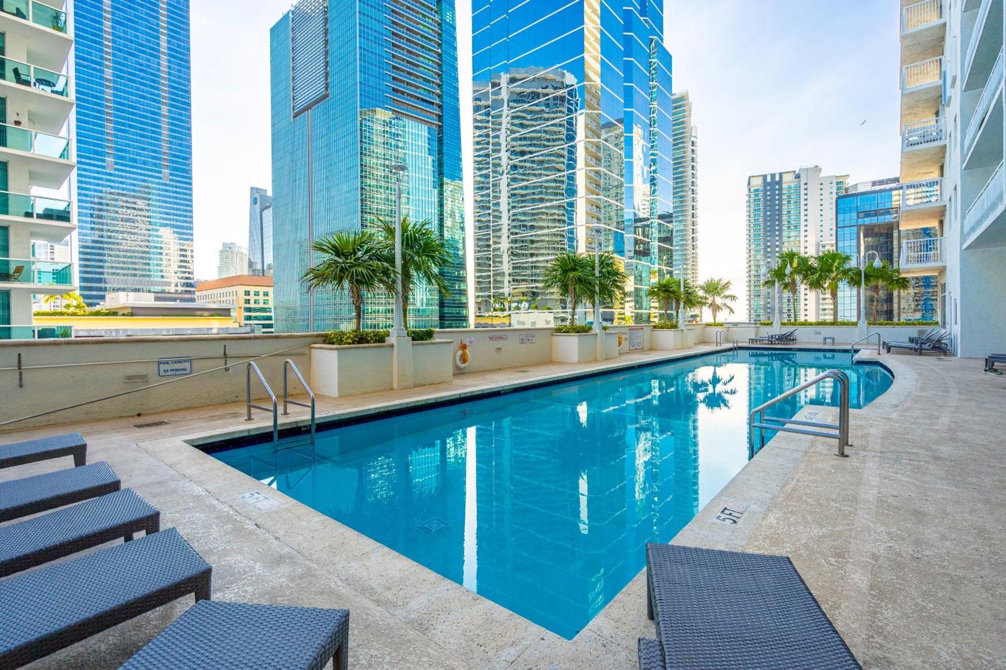 Myclub At Brickell Bay *