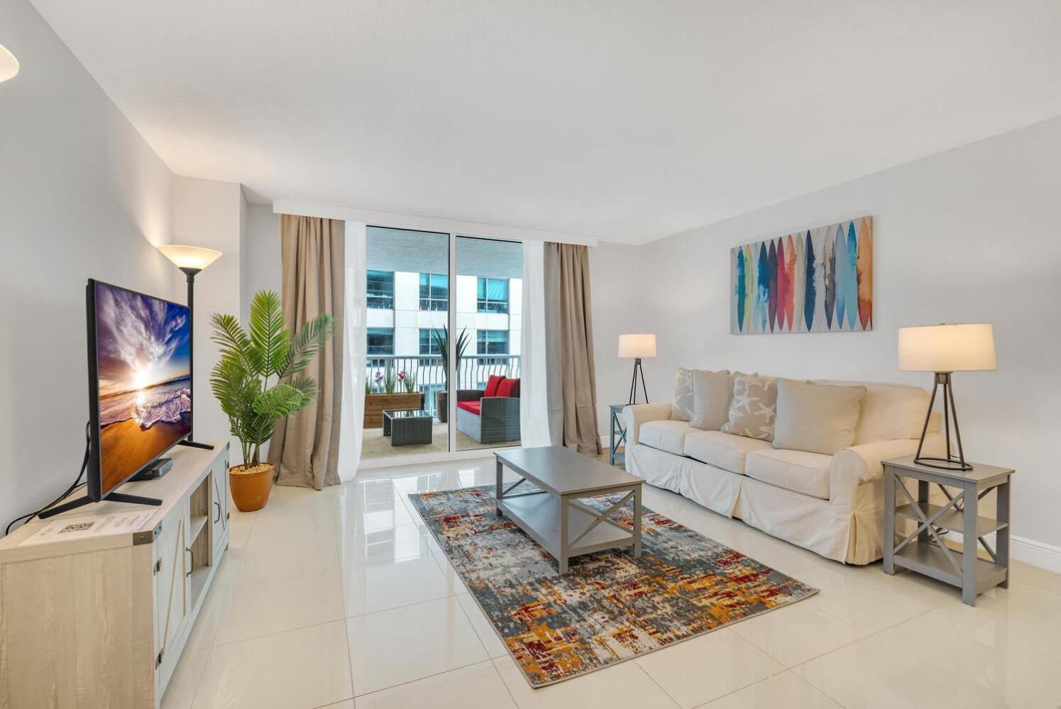 Myclub At Brickell Bay *